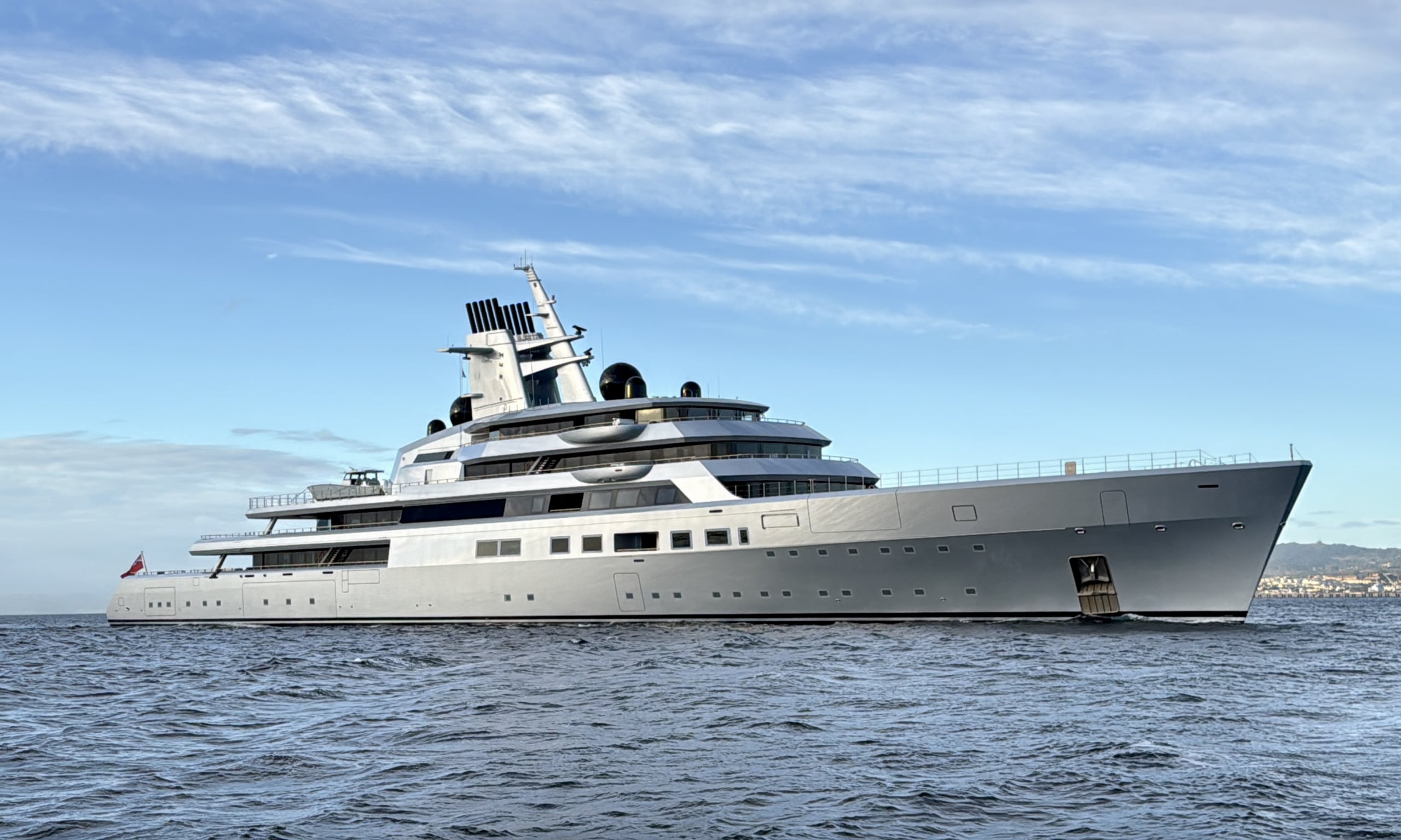 DRAGONFLY yacht – Lurssen – 2024 – owner Sergey Brin