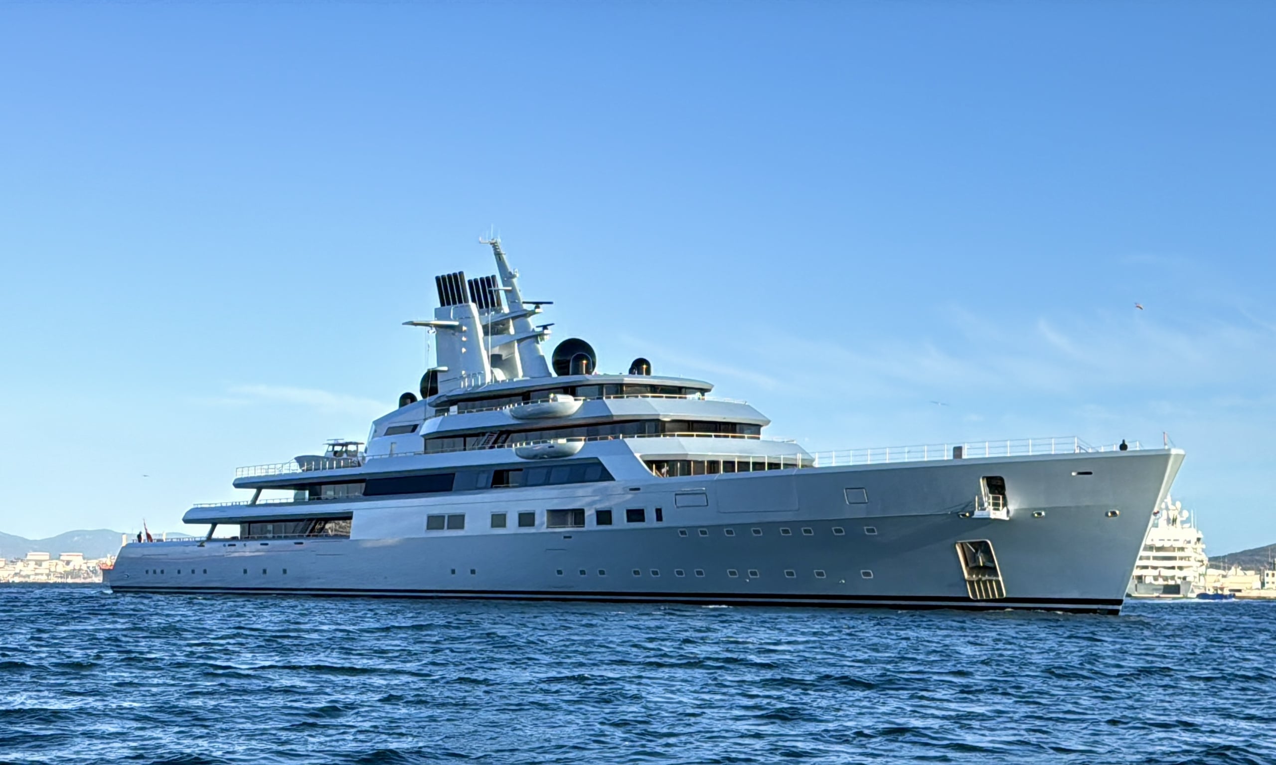 DRAGONFLY yacht – Lurssen – 2024 – owner Sergey Brin