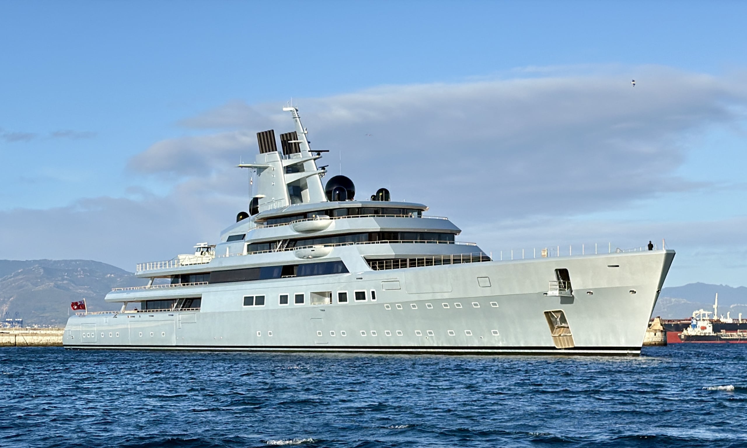 DRAGONFLY yacht – Lurssen – 2024 – owner Sergey Brin